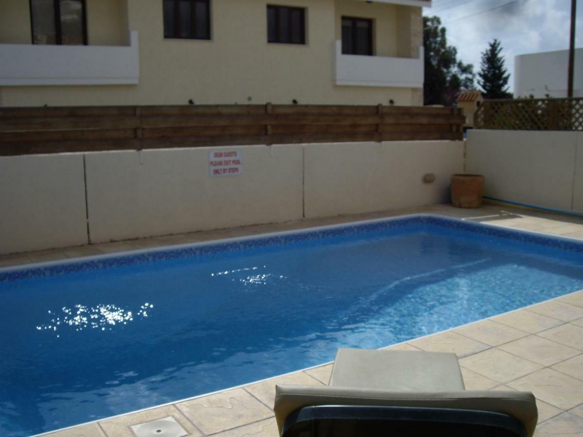 Frangipani Villa Paphos Esterno foto